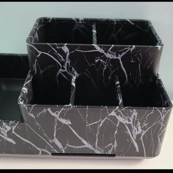 New - Toothbrush Holder,Bathroom Organizer, Multifunctional Storage - Picture 3 of 8